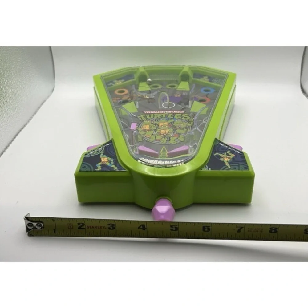 Turtles Handheld Game~ TEENAGE MUTANT NINJA TURTLES‎ MINI PINBALL GAME